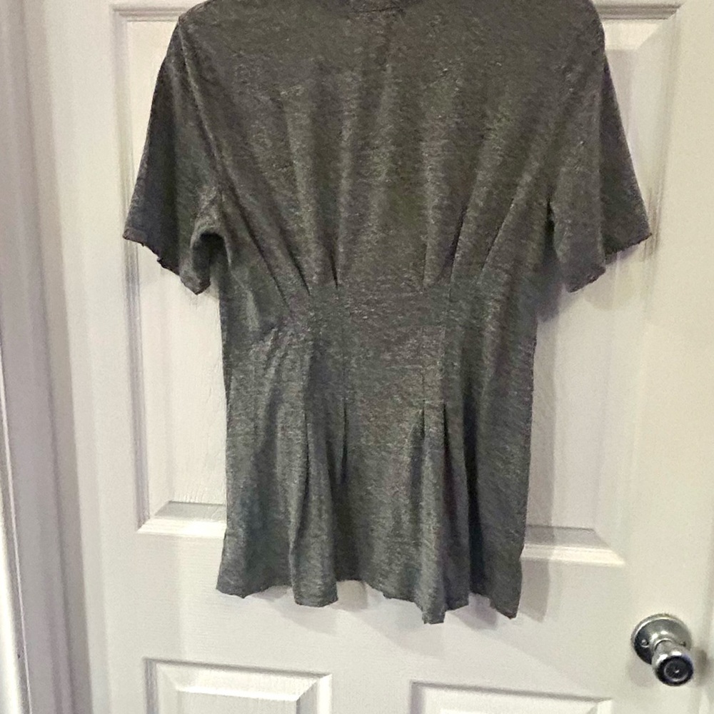Treasure & Bond (Nordstrom) Charcoal Gathered Waist Heather Tee - Picture 4 of 7